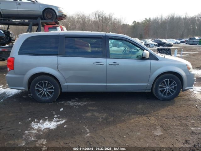 2C4RDGBG7JR215400 Dodge Grand Caravan Se Plus