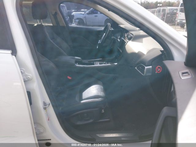 SADCK2GX7JA320986 Jaguar F-pace 30t Prestige