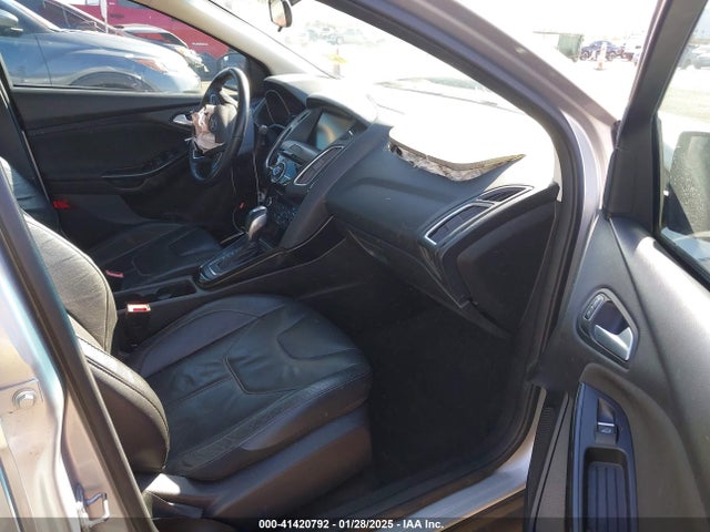 Ford Focus Titanium 2015 1FADP3J20FL358162 Image 5