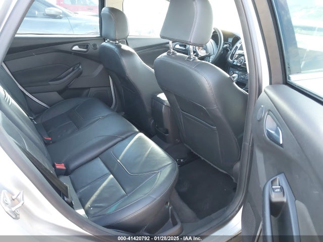Ford Focus Titanium 2015 1FADP3J20FL358162 Image 8
