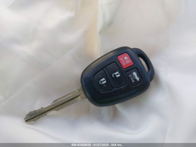 2T1BURHE7KC135356 Toyota COROLLA LE