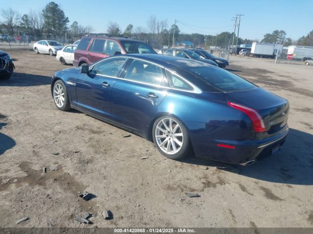 2011 JAGUAR XJ SAJWA2GB7BLV09743 Photo 2