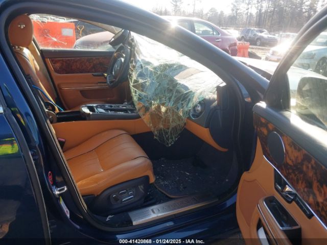 2011 JAGUAR XJ SAJWA2GB7BLV09743 Photo 4