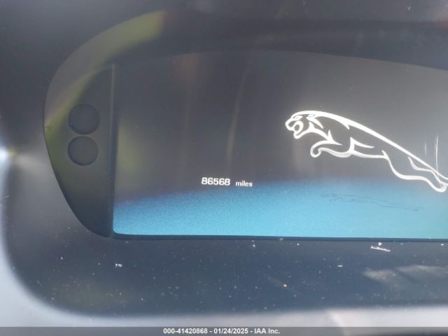 2011 JAGUAR XJ SAJWA2GB7BLV09743 Photo 6