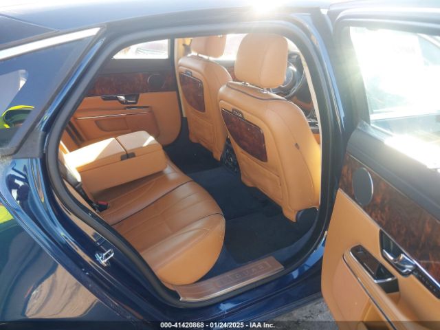 2011 JAGUAR XJ SAJWA2GB7BLV09743 Photo 7