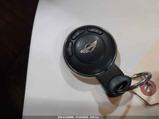 2009 MINI COOPER S WMWMF73509TW84251 Photo 10