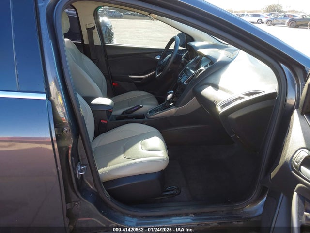 Ford Focus Titanium 2018 1FADP3J20JL314378 Image 5