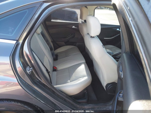 Ford Focus Titanium 2018 1FADP3J20JL314378 Image 8