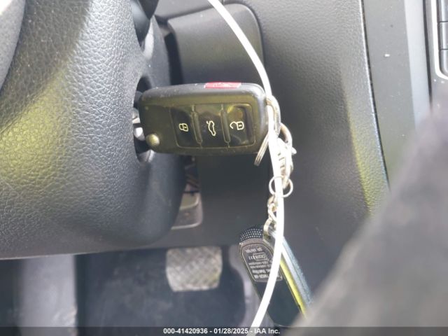 3VW2K7AJ6EM256499 Volkswagen Jetta 2.0l S