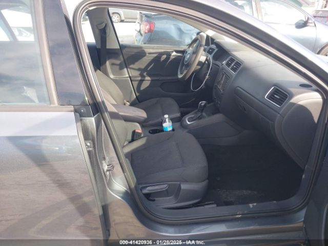 3VW2K7AJ6EM256499 Volkswagen Jetta 2.0l S