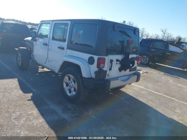 2013 JEEP WRANGLER UNLIMITED 1C4BJWEG3DL658530 Photo 2