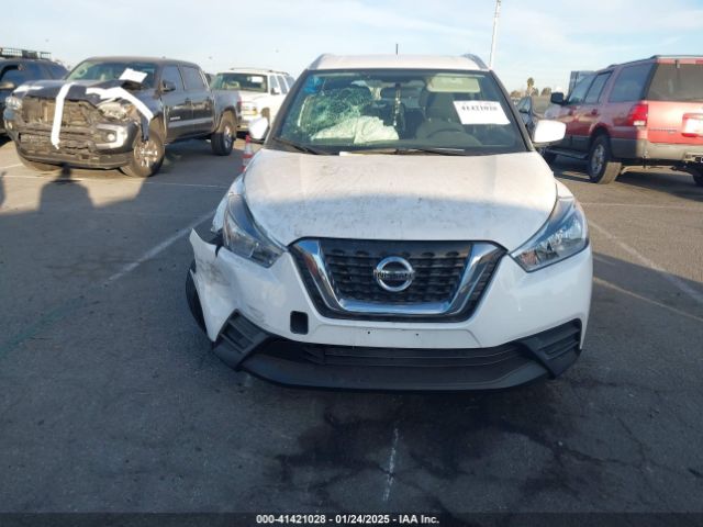 3N1CP5CU7KL559218 Nissan KICKS SV