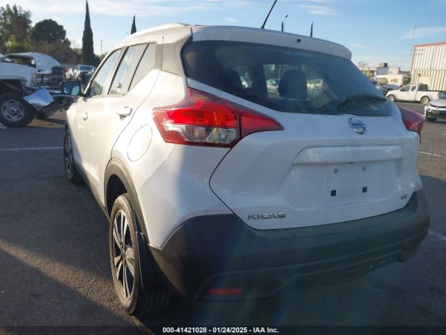 3N1CP5CU7KL559218 Nissan KICKS SV
