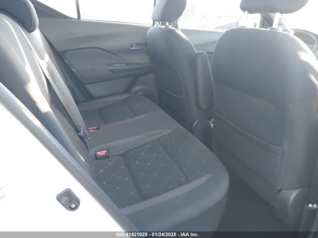 3N1CP5CU7KL559218 Nissan KICKS SV