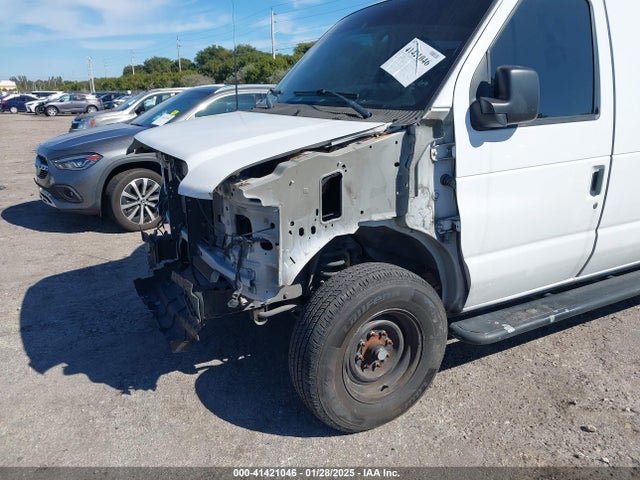 Ford E-250 Commercial 2014 1FTNE2EW6EDA95549 Image 19