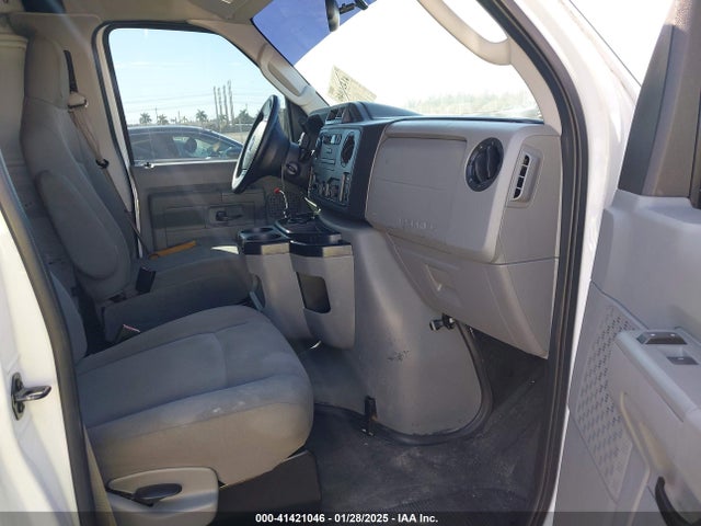 Ford E-250 Commercial 2014 1FTNE2EW6EDA95549 Image 5