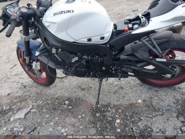 2024 SUZUKI GSX-R600 JS1GN7FA4R7101307 Photo 8