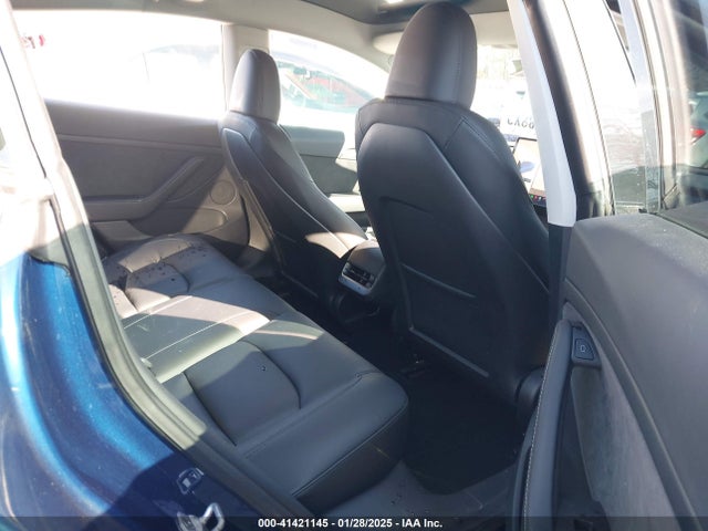 2023 TESLA MODEL 3 5YJ3E1EB7PF615638 Photo 7
