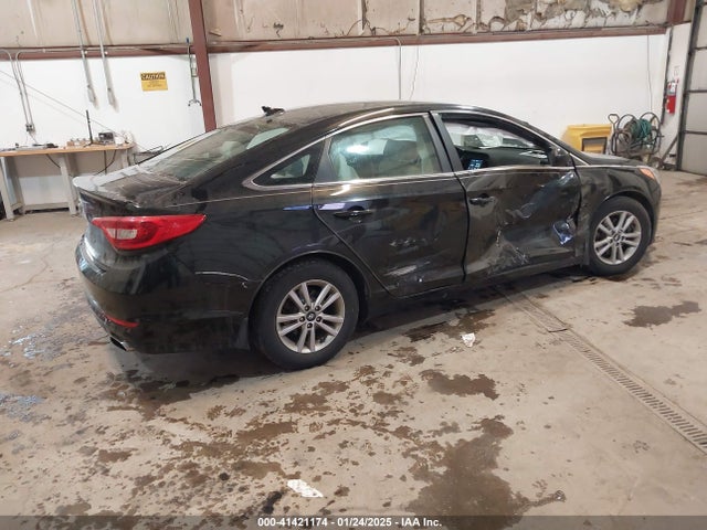 5NPE24AFXHH552596 Hyundai SONATA SE
