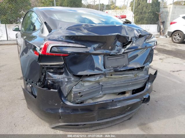 5YJ3E1EA1SF878692 Tesla Model 3 Long Range Rear-wheel Drive