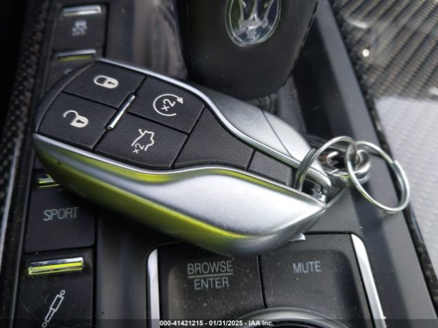 ZN661YUS1PX423803 Maserati Levante Mc Edition/tributo