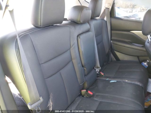 5N1AZ2MG6JN136646 Nissan MURANO SV