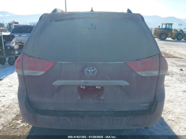5TDYK3DC5ES425818 Toyota Sienna Xle/limited
