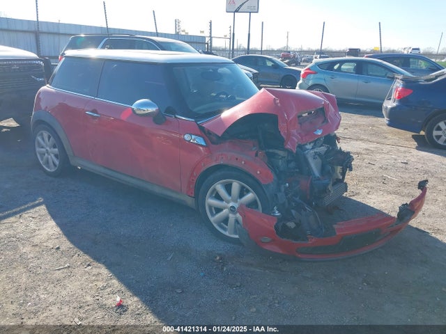 2008 MINI COOPER S WMWMF73518TV39007 Photo 0