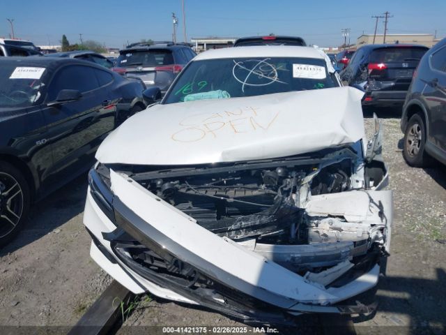 1HGCV3F23NA014213 Honda Accord Hybrid Sport