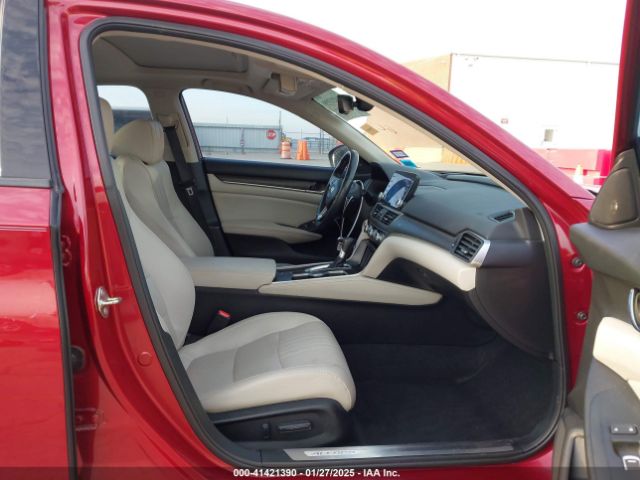 1HGCV1F98JA183297 Honda Accord Touring
