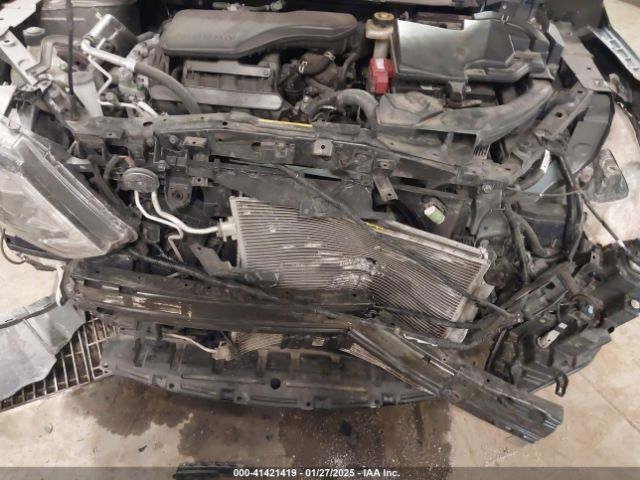 JN1BJ1CR3HW138200 Nissan Rogue Sport S