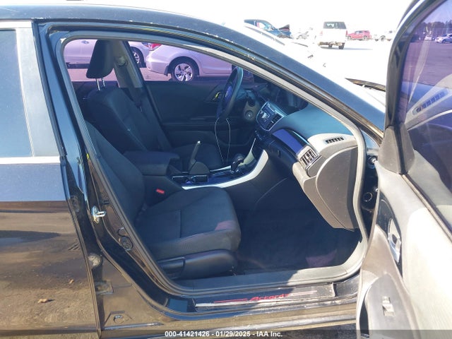 1HGCR2F34HA125672 Honda ACCORD LX