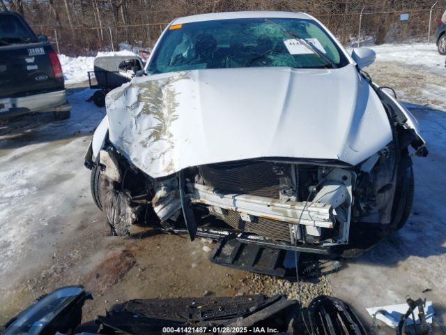 3FA6P0H73GR112962 Ford FUSION SE