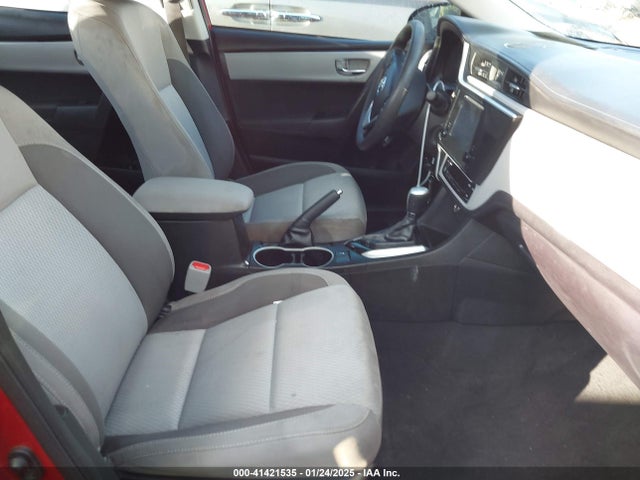 5YFBURHE1JP827756 Toyota COROLLA LE