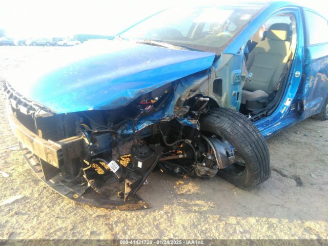 5NPD84LF6HH139856 Hyundai ELANTRA SE