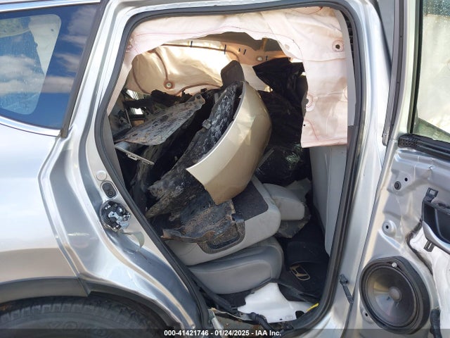 2HKRW6H38HH206642 Honda CR-V LX