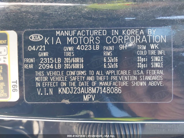 KNDJ23AU8M7148086 KIA SOUL LX