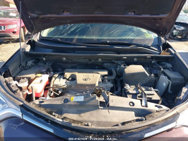 2T3RFREV2JW707080 Toyota Rav4 Adventure/xle