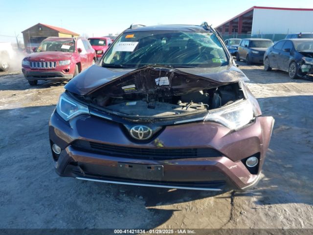 2T3RFREV2JW707080 Toyota Rav4 Adventure/xle