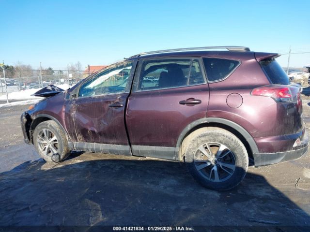 2T3RFREV2JW707080 Toyota Rav4 Adventure/xle