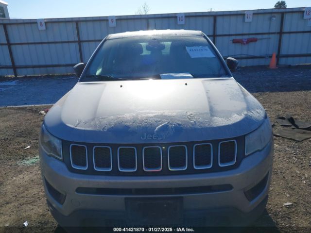 3C4NJDAB4KT813941 Jeep Compass Sport 4x4