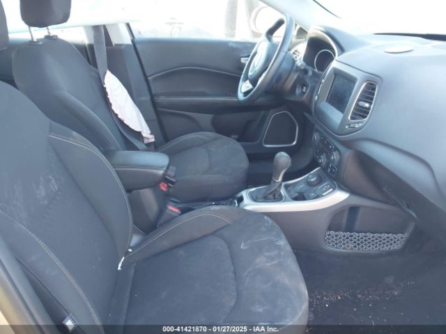 3C4NJDAB4KT813941 Jeep Compass Sport 4x4