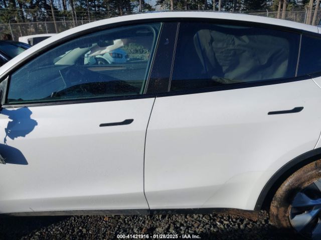 7SAYGDEE8RF063844 Tesla Model Y Long Range Dual Motor All-wheel Drive