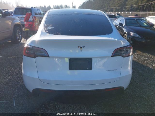 7SAYGDEE8RF063844 Tesla Model Y Long Range Dual Motor All-wheel Drive