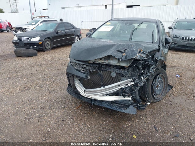 JTDEPMAE6MJ187585 Toyota COROLLA LE