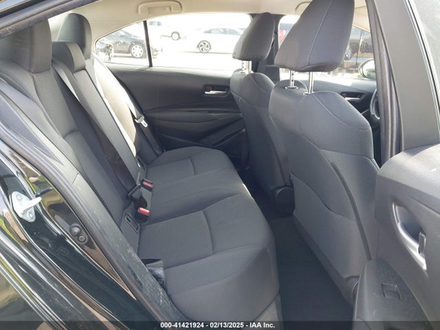 JTDEPMAE6MJ187585 Toyota COROLLA LE