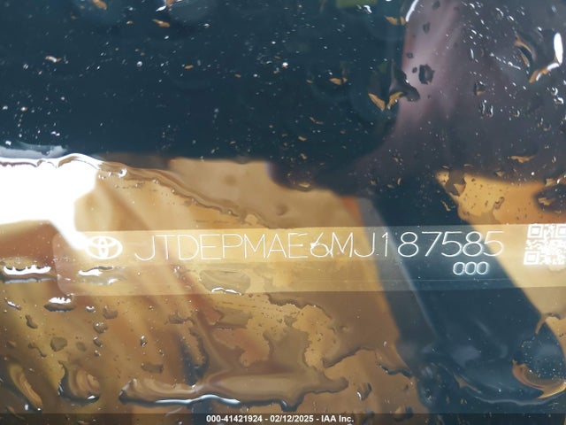 JTDEPMAE6MJ187585 Toyota COROLLA LE