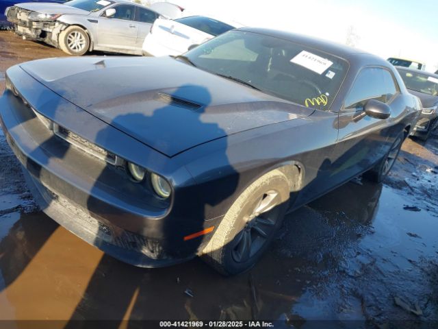 2C3CDZAG6FH704035 Dodge Challenger Sxt