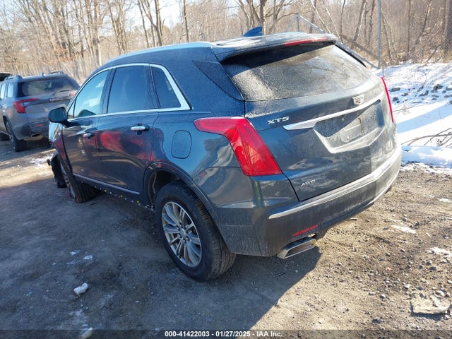 2019 CADILLAC XT5 1GYKNDRS5KZ268833 Photo 2