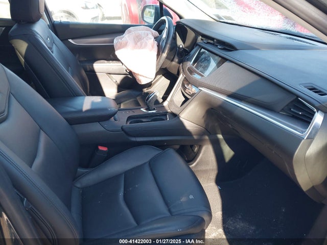 2019 CADILLAC XT5 1GYKNDRS5KZ268833 Photo 4